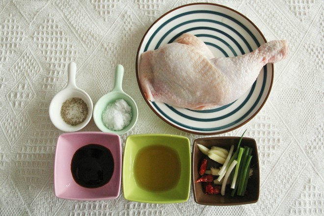 能烤掉好多油的空氣炸鍋烤雞腿，外脆里嫩的做法-咸鮮味烤菜譜