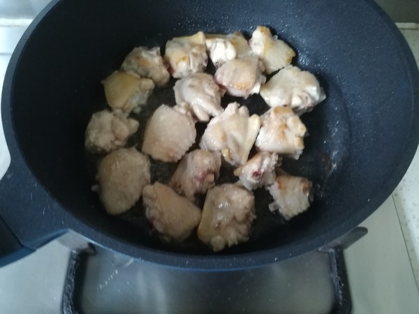 香菇雞翅的做法-家常味燉菜譜