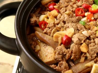 豆腐肉沫茄子煲的作法-家常味煮菜譜