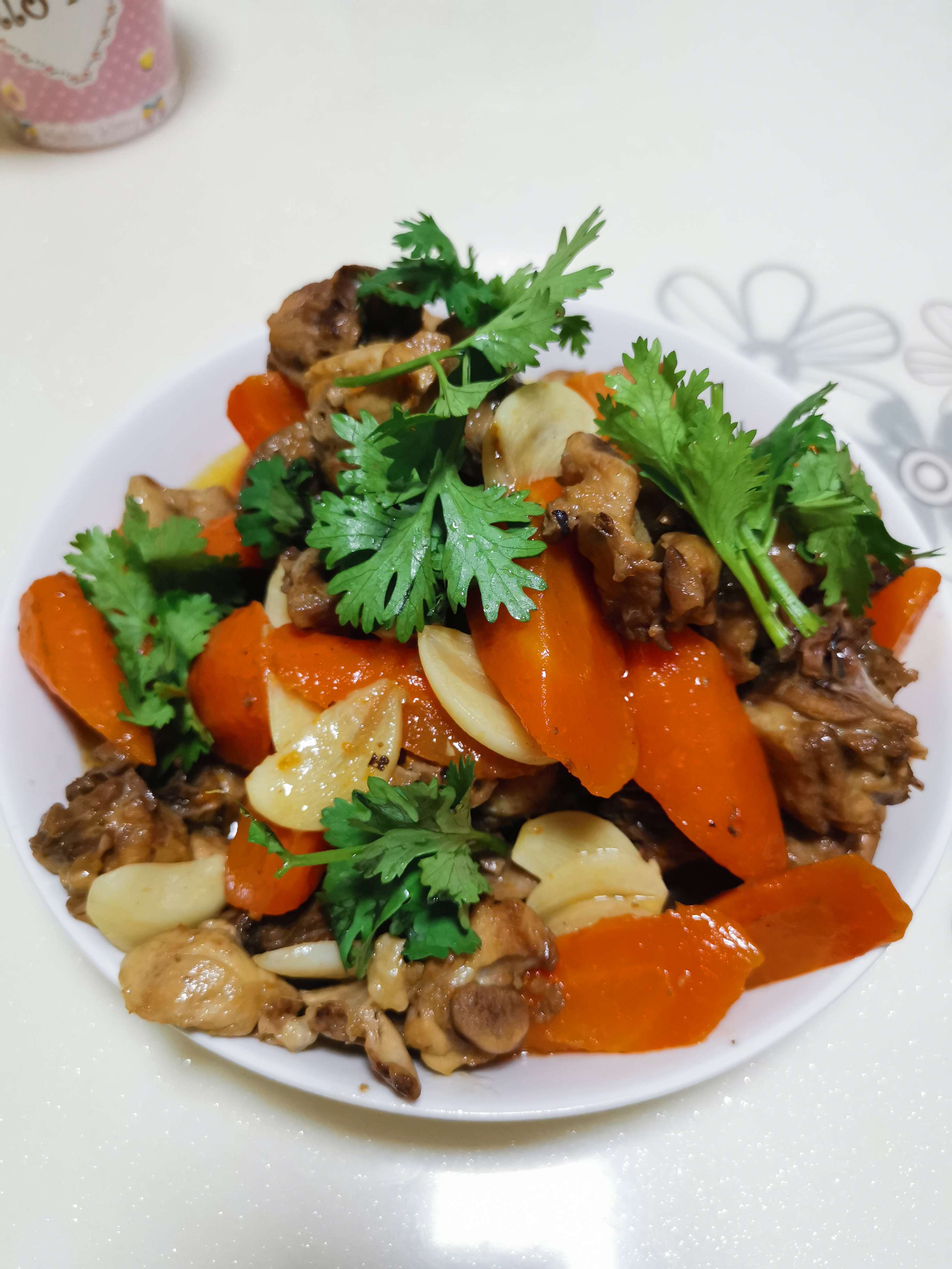 胡蘿卜炒雞的做法-家常味炒菜譜