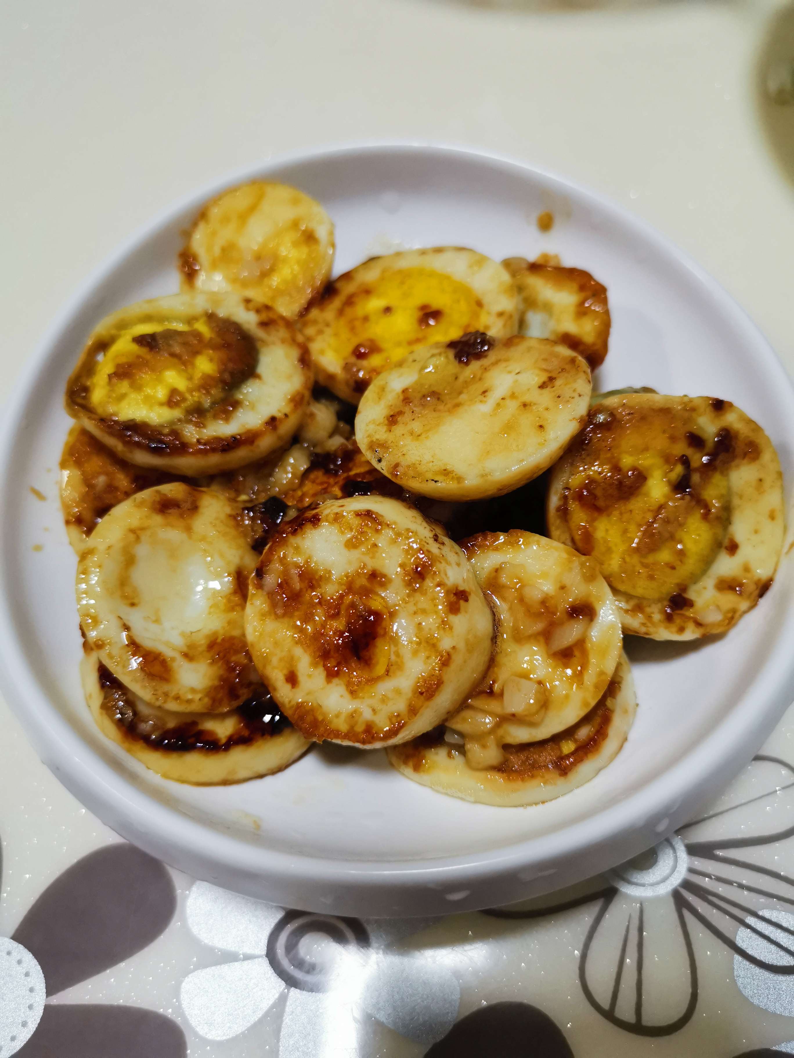 煎白煮蛋的做法-家常味煎菜譜