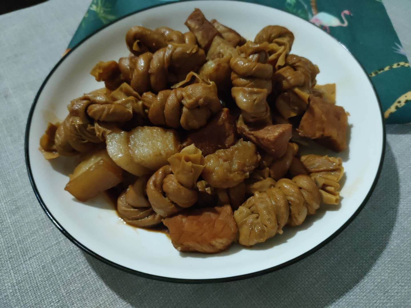 千張結燒肉的做法-家常味煮菜譜