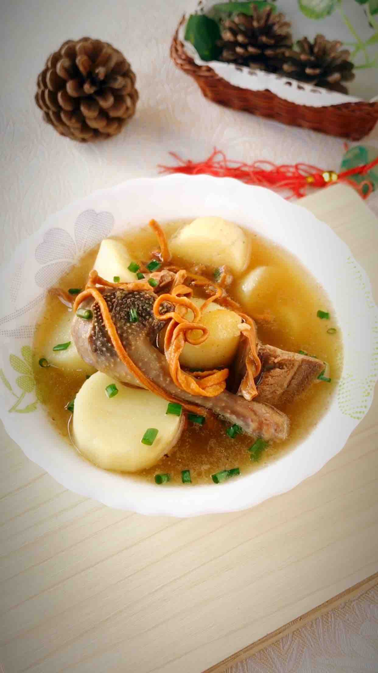 蟲草花山藥燉乳鴿的做法-家常味燉菜譜