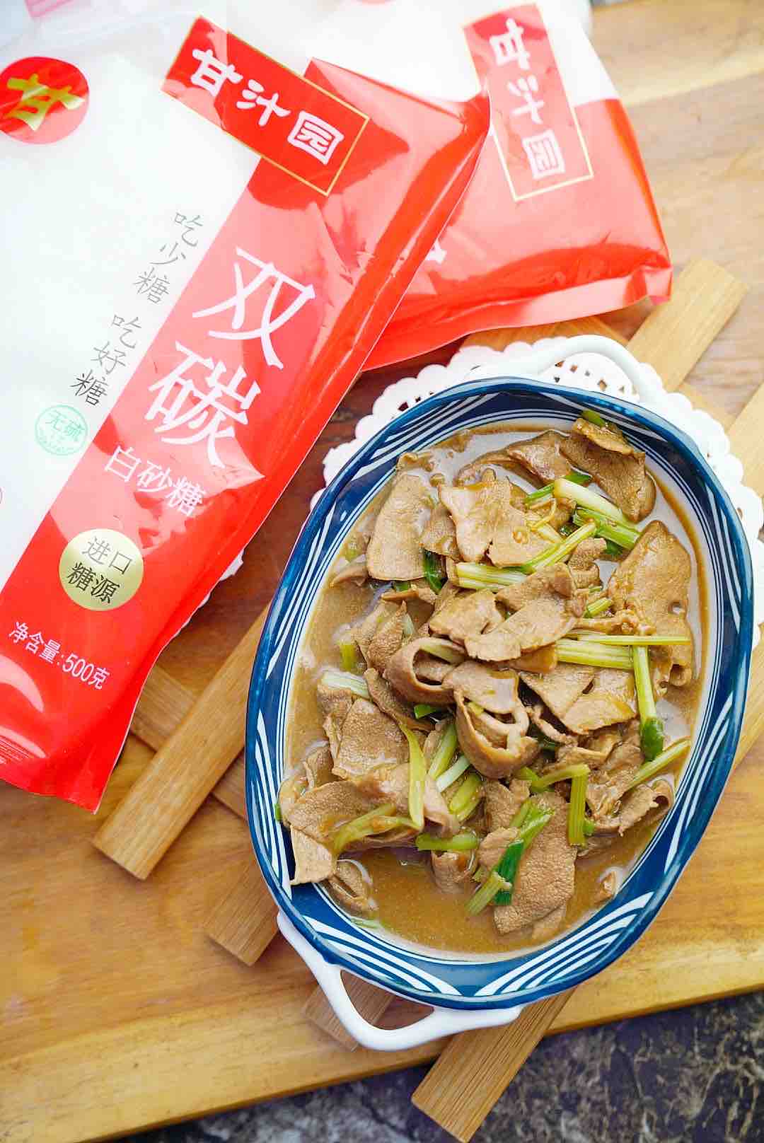 芹菜炒豬肝的做法-家常味燒菜譜