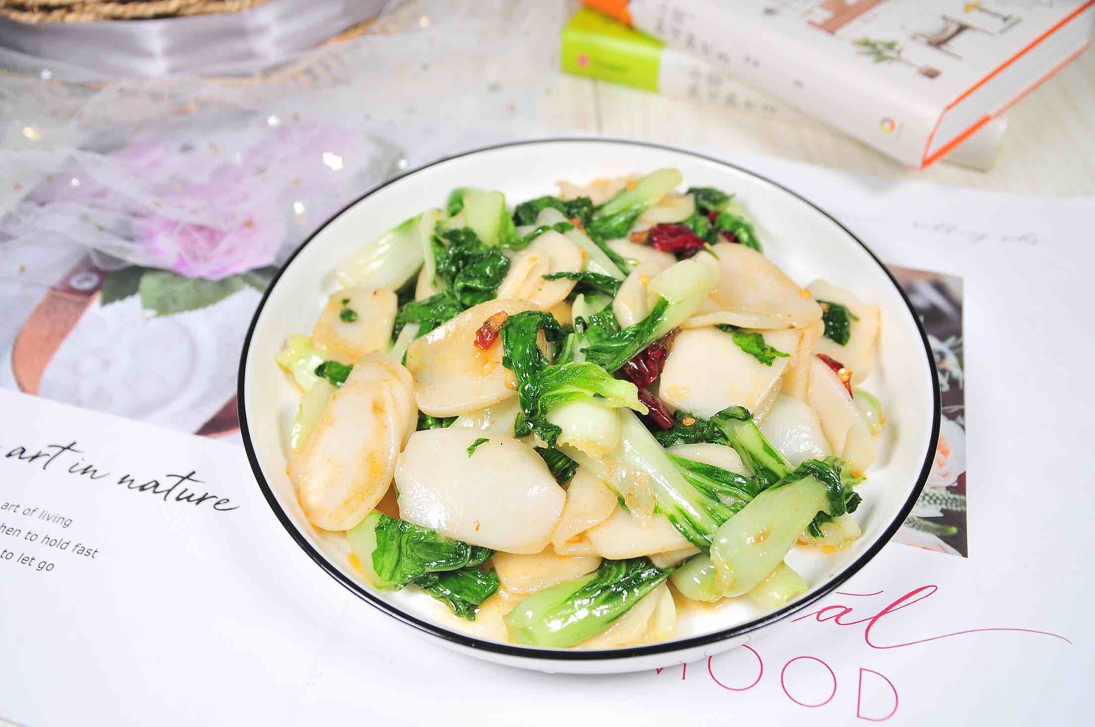 青菜炒年糕的做法-家常味炒菜譜