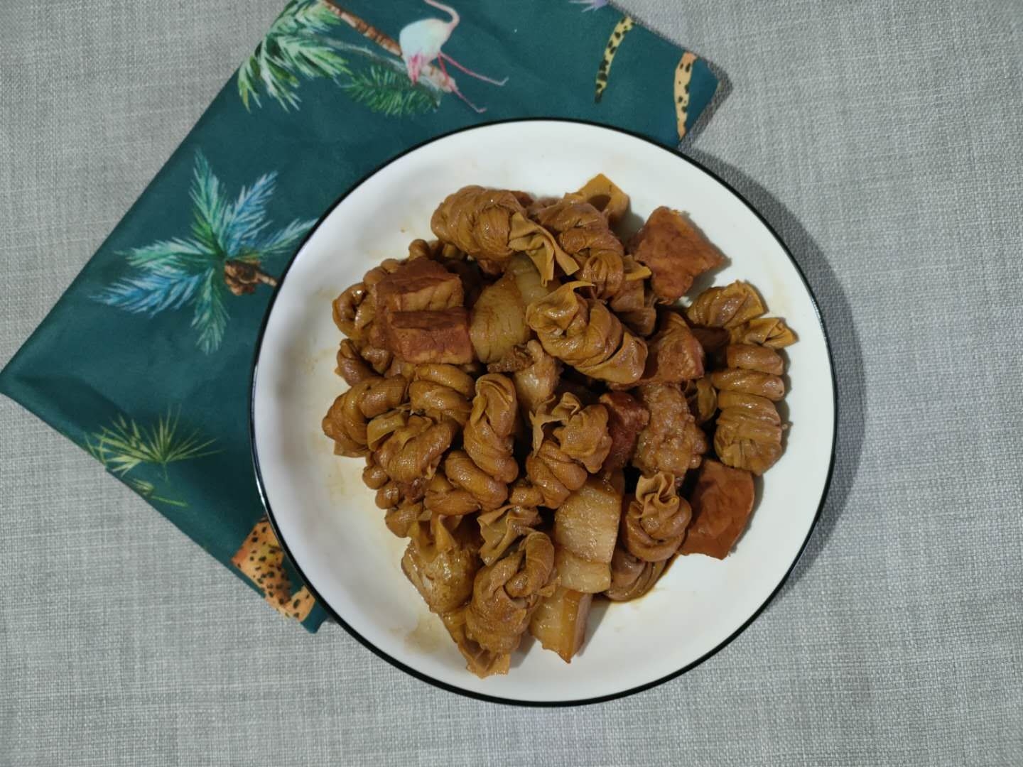 千張結燒肉的做法-家常味煮菜譜