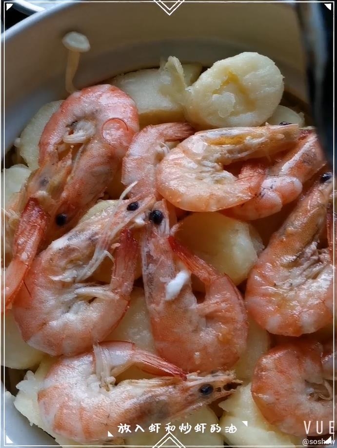 金針菇鮮蝦豆腐煲的做法-咸鮮味煮菜譜