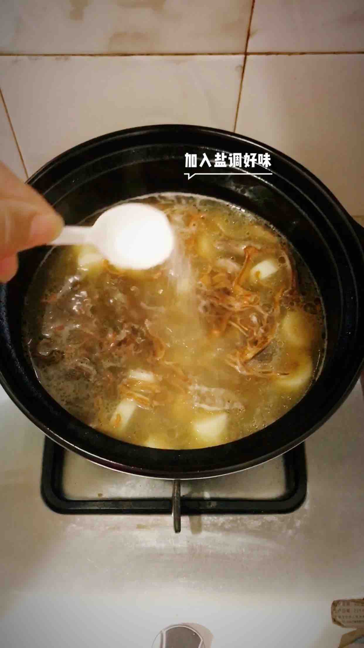 蟲草花山藥燉乳鴿的做法-家常味燉菜譜