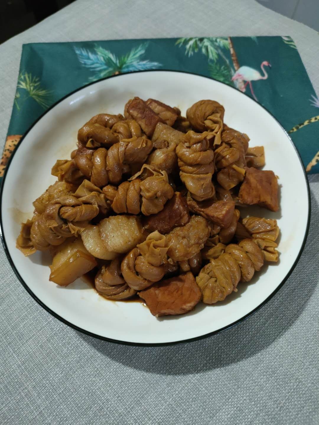 千張結燒肉的做法-家常味煮菜譜