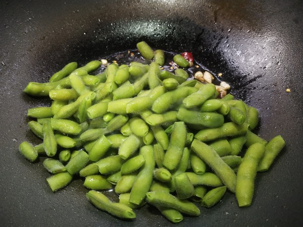 涼拌毛豆的做法-咸鮮味煮菜譜