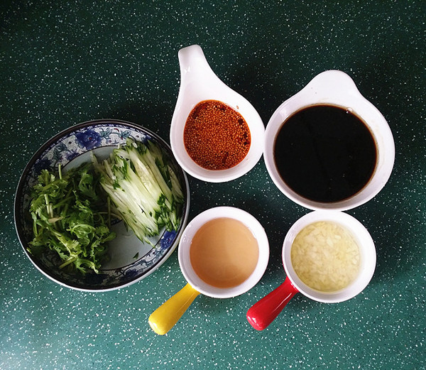 免洗涼皮的做法-家常味蒸菜譜