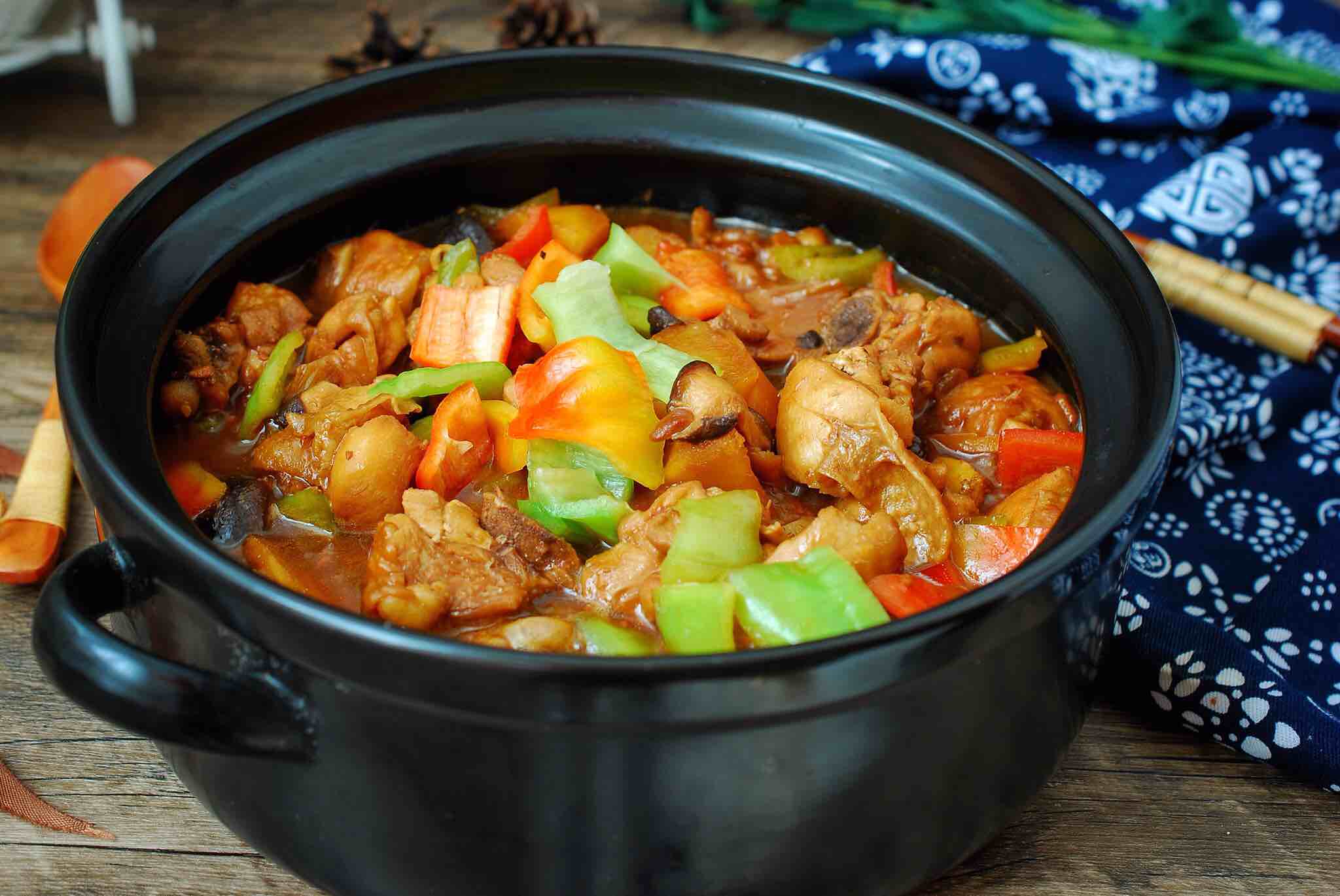 三汁燜鍋＃最美不過中秋味＃的做法-家常味燜菜譜