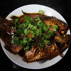 醬燉鯽魚的做法-香辣味燉菜譜