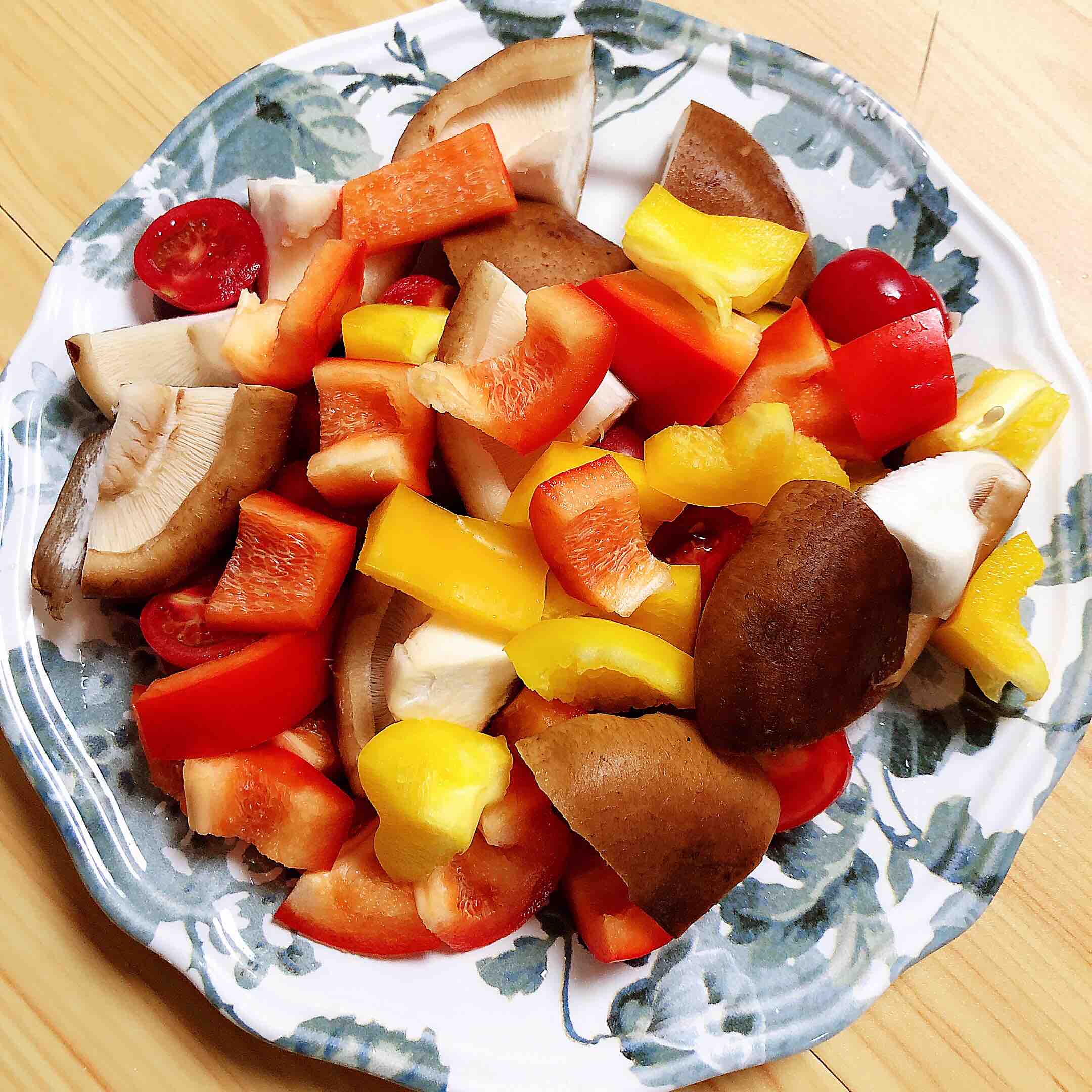 孜然烤香菇的做法-其它口味烤菜譜