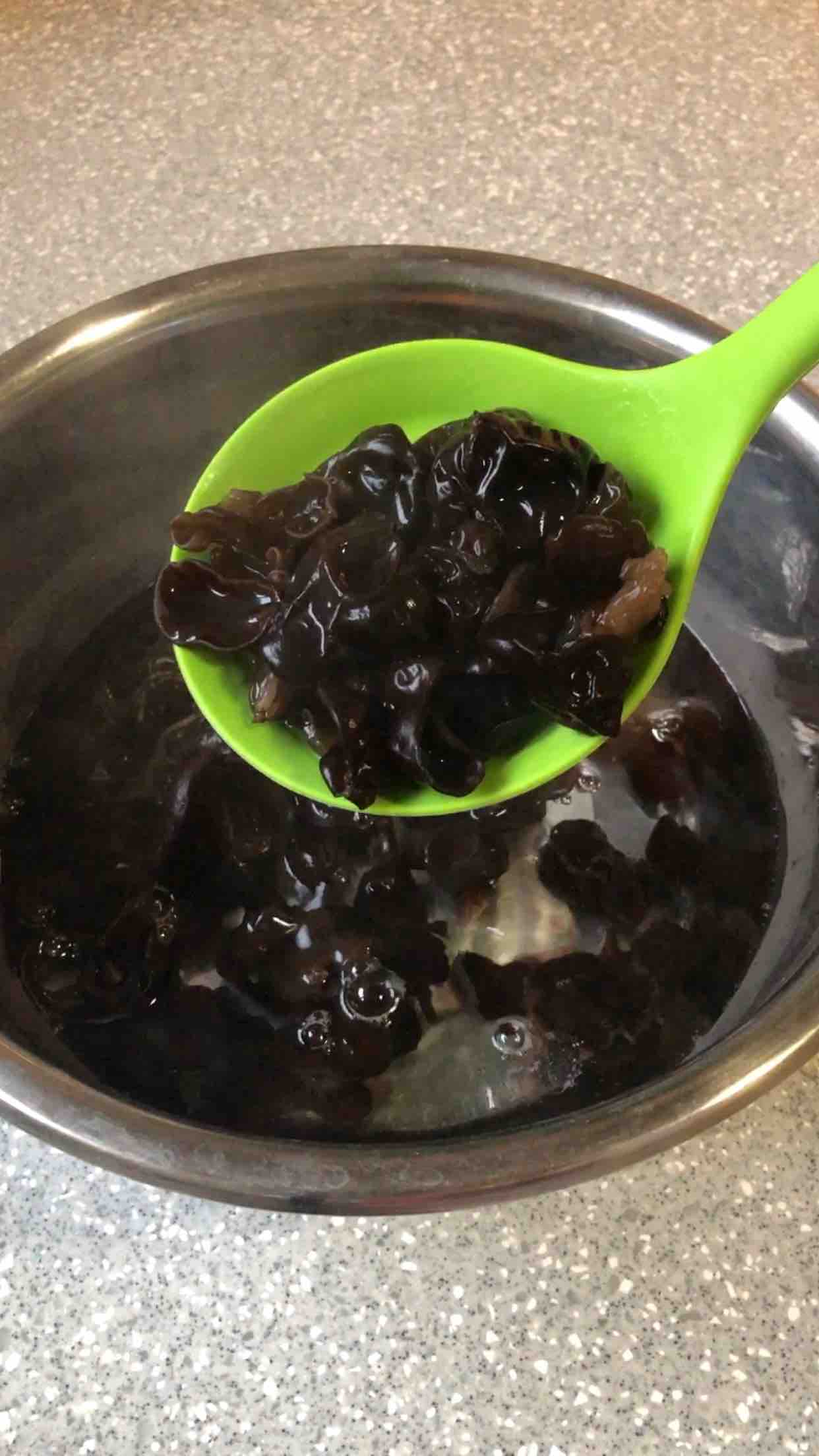 減脂就吃黃瓜木耳的做法-家常味拌菜譜