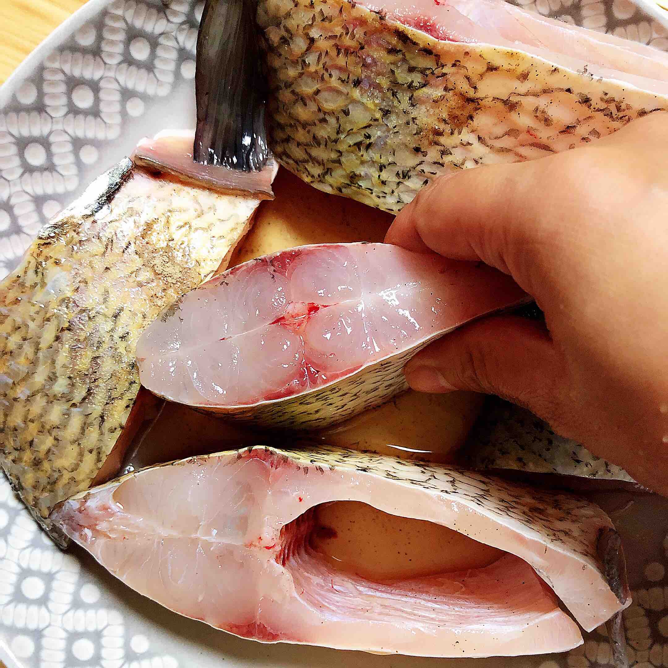 紅燒魚塊豆腐的做法-咸鮮味燉菜譜