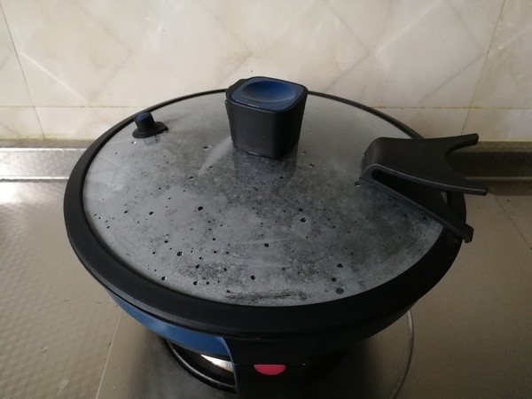 配粥小菜，培根胡蘿卜炒西藍花，營養搭配的做法-咸鮮味炒菜譜