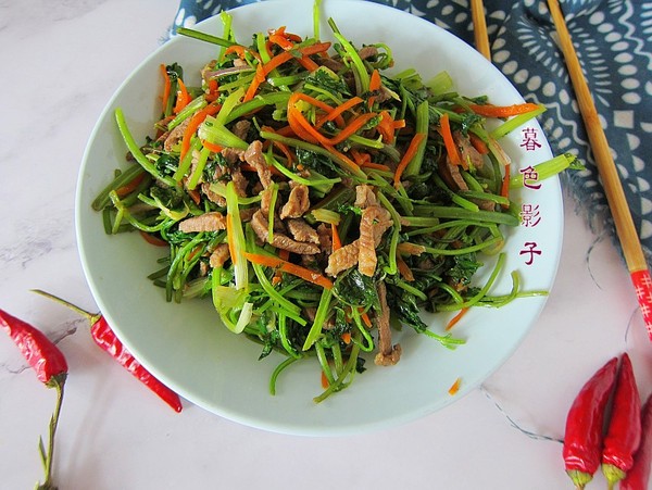 #最美不過中秋味#香菜炒肉絲的做法-家常味炒菜譜