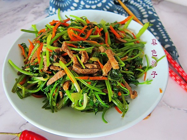 #最美不過中秋味#香菜炒肉絲的做法-家常味炒菜譜