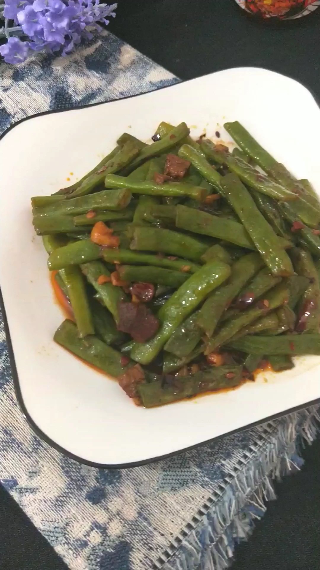 牛肉醬四季豆的做法-家常味炒菜譜