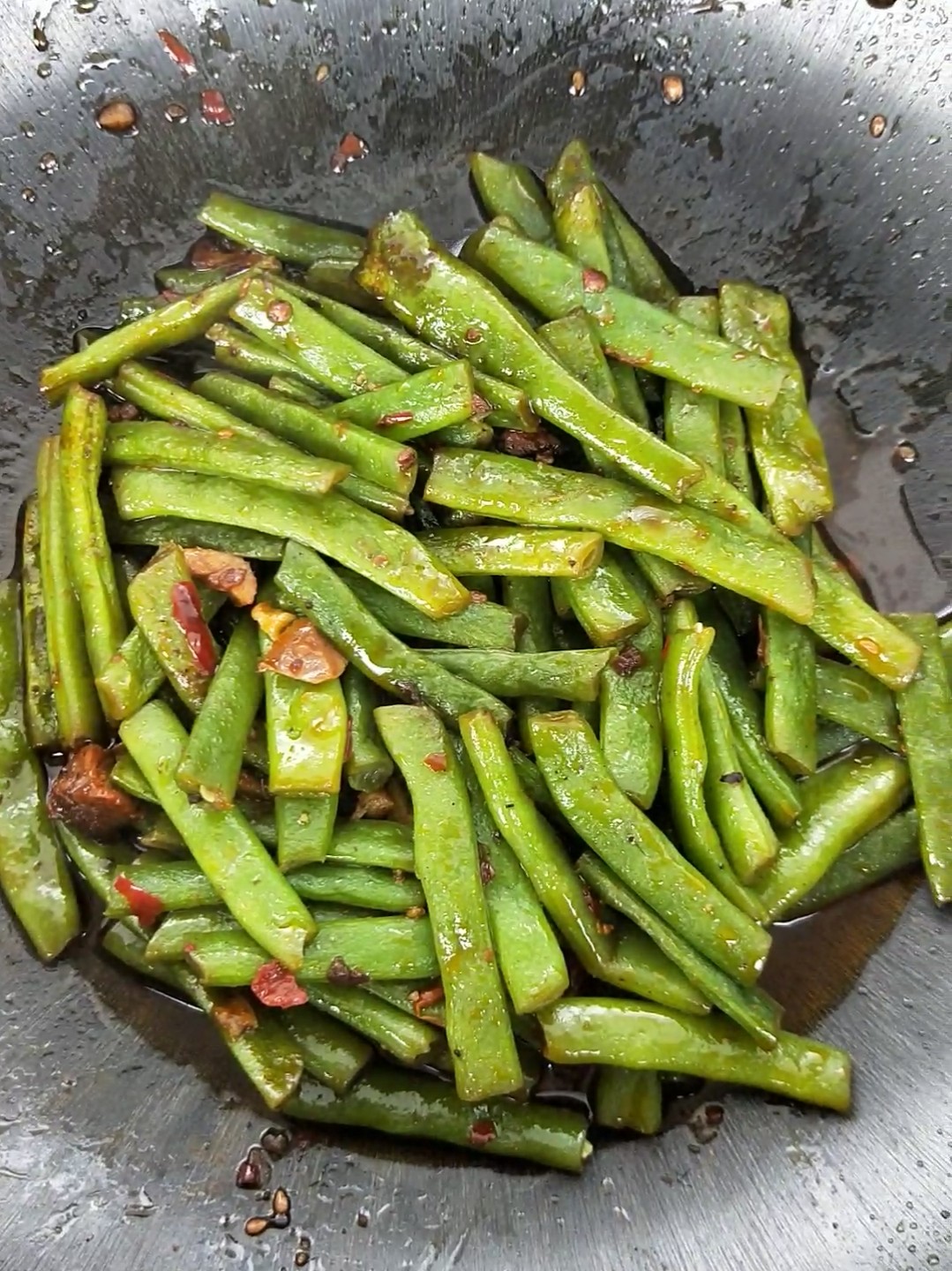 牛肉醬四季豆的做法-家常味炒菜譜