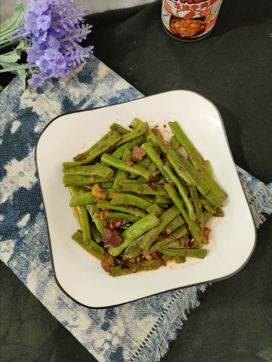 牛肉醬四季豆的做法-家常味炒菜譜