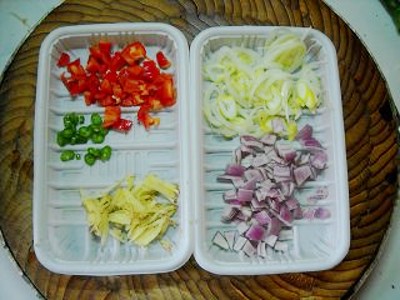 干鍋西蘭花藕片的做法-家常味炒菜譜