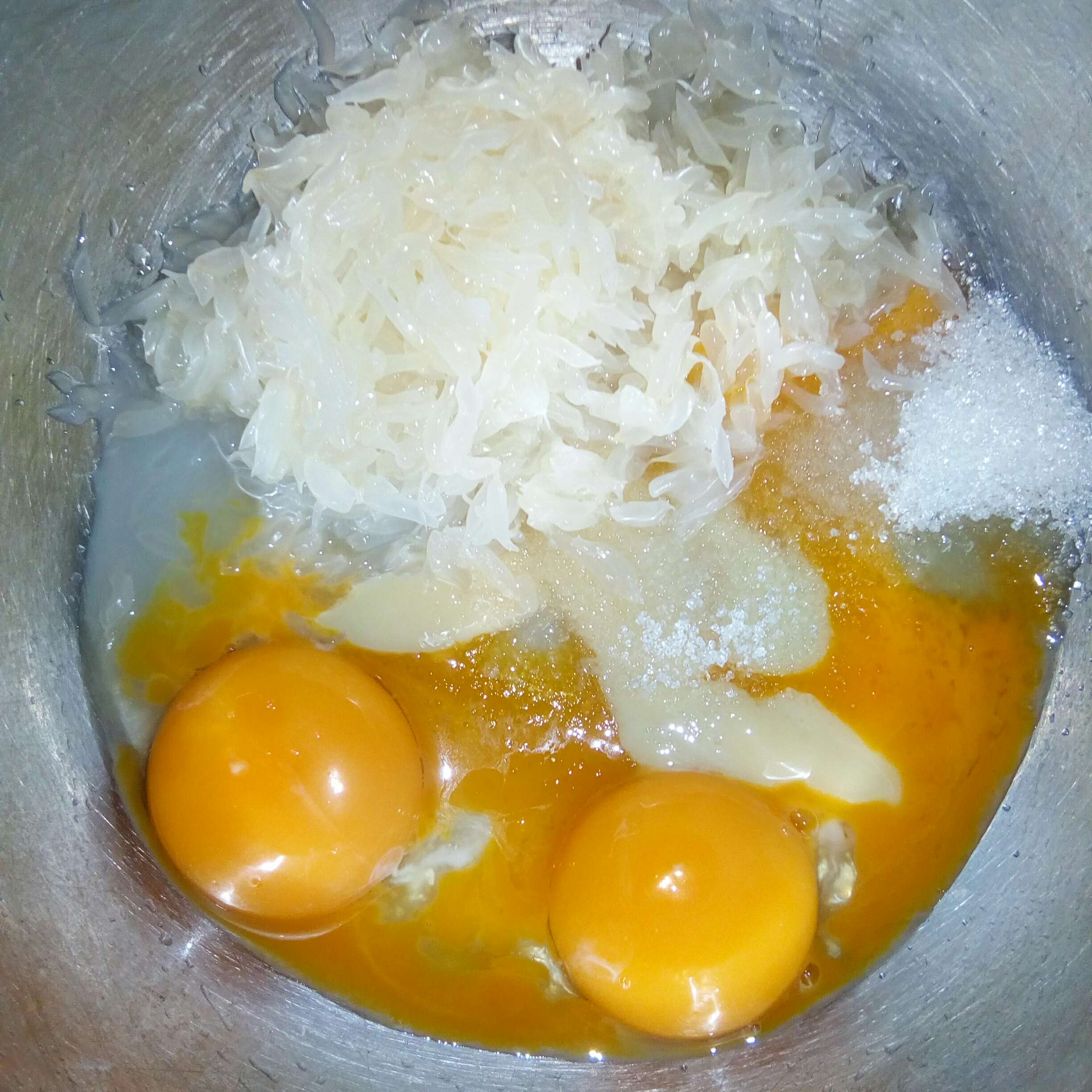 果香紙杯蒸蛋糕的做法-其它口味蒸菜譜