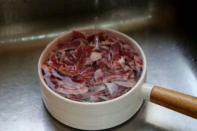 自制酸豆角----酸豆角炒雞胗的做法-酸辣味炒菜譜