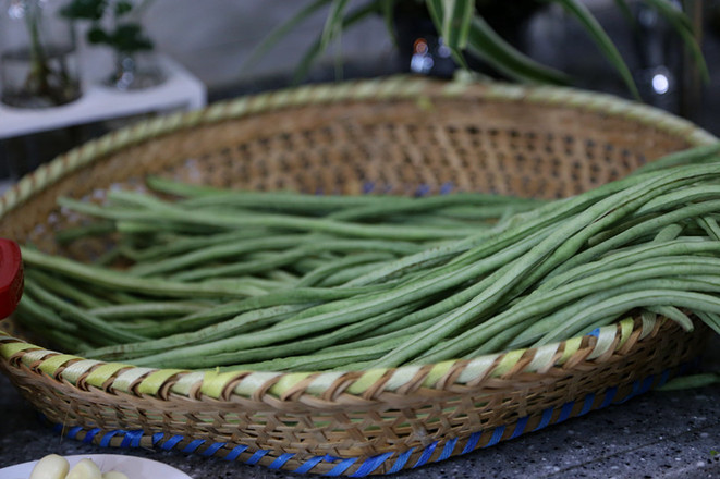 自制酸豆角----酸豆角炒雞胗的做法-酸辣味炒菜譜