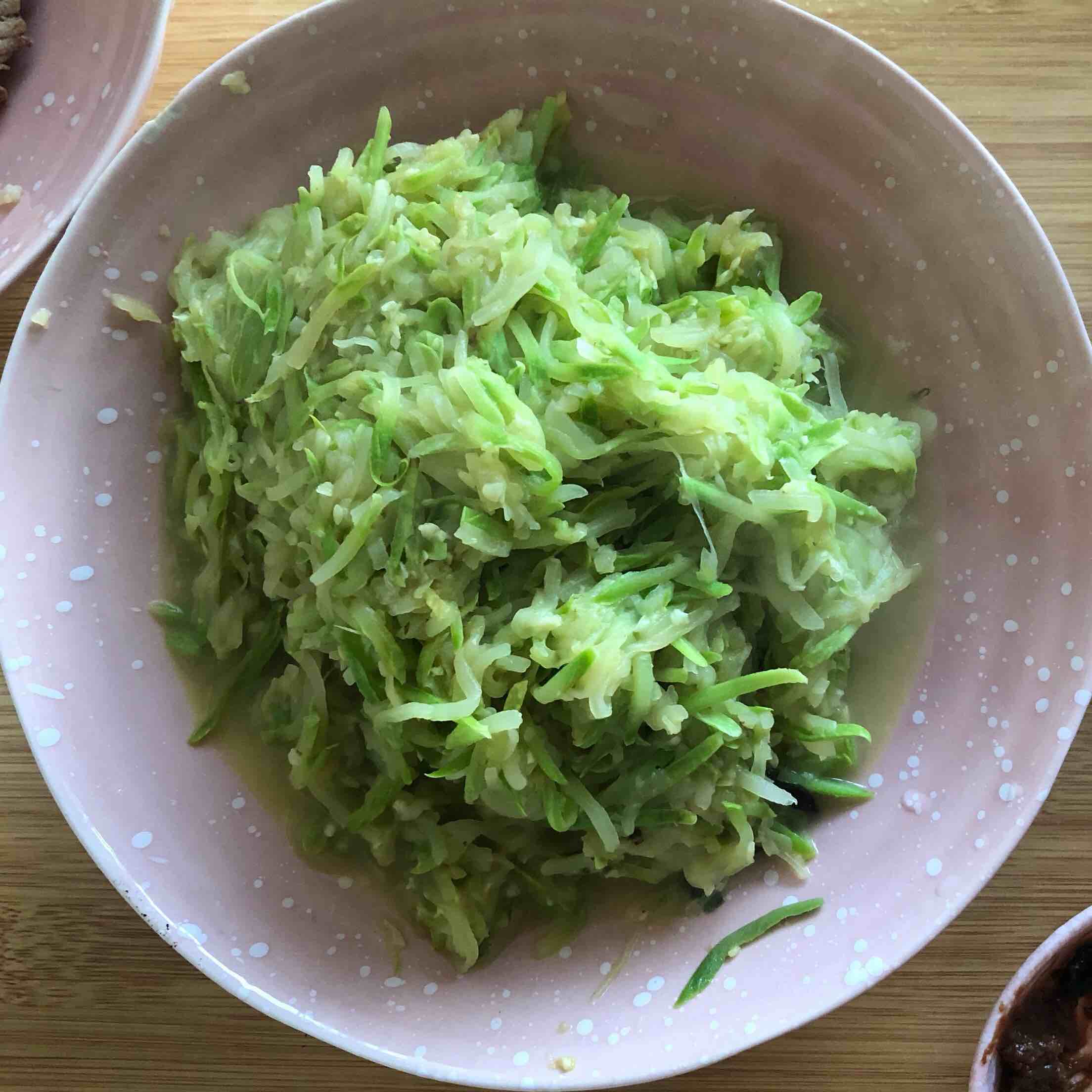 醋炒西葫蘆的做法-酸味炒菜譜