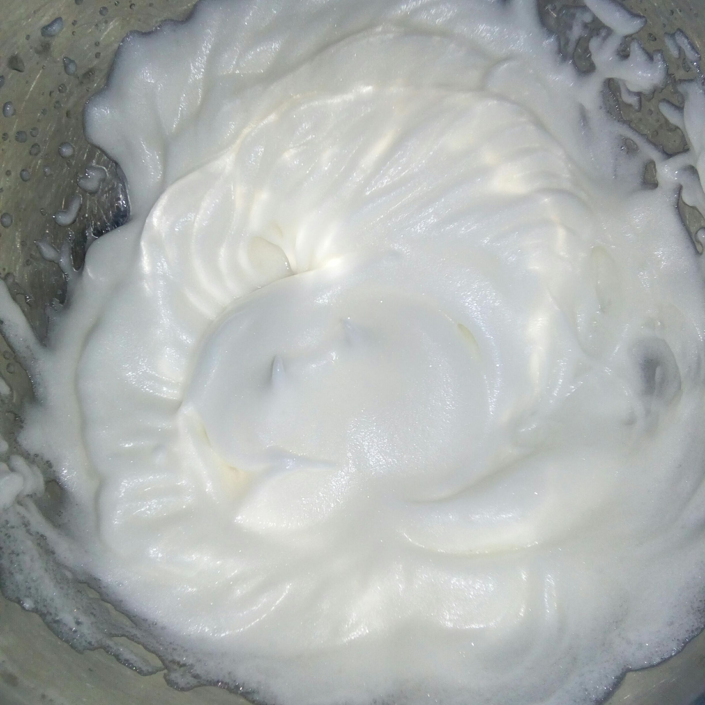 果香紙杯蒸蛋糕的做法-其它口味蒸菜譜