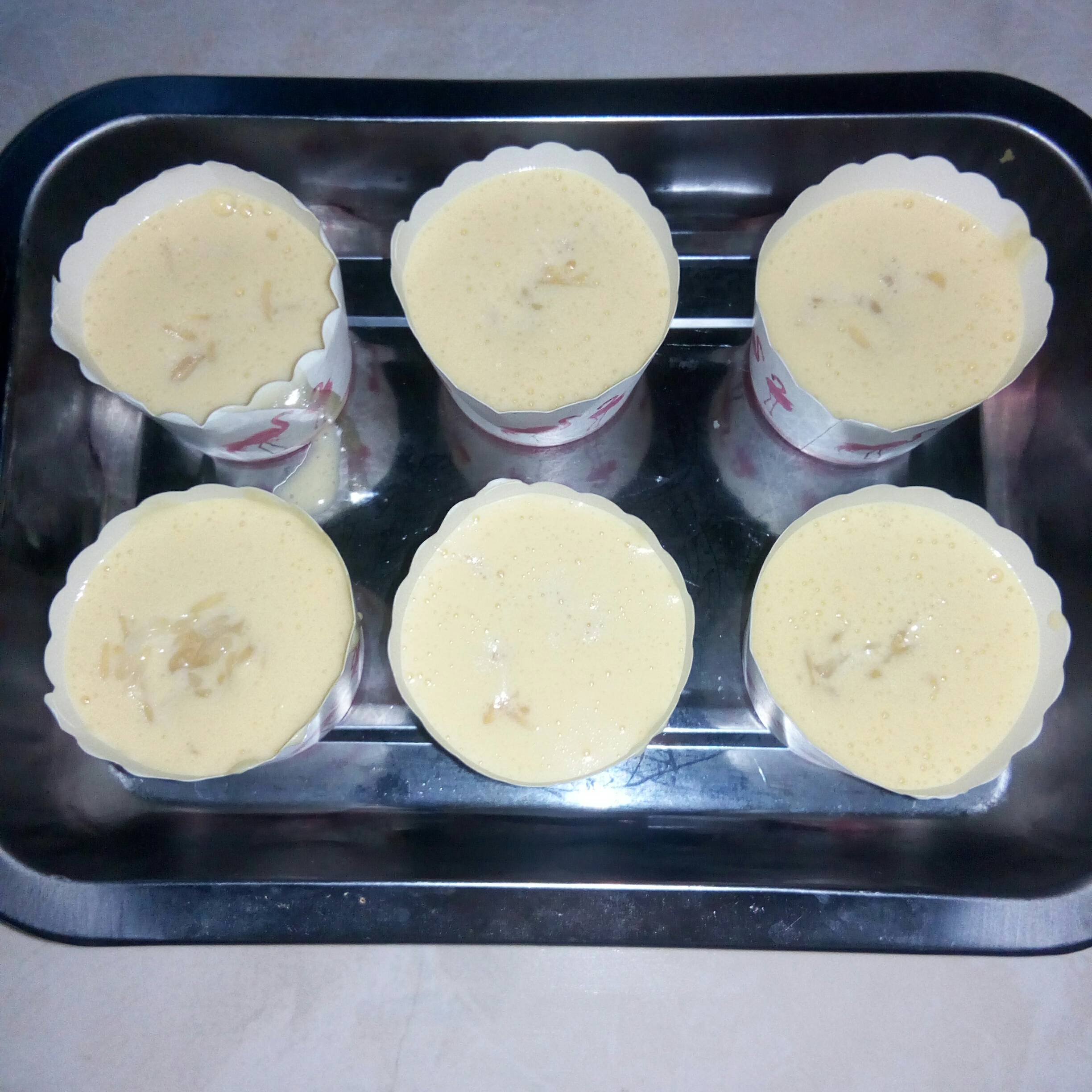 果香紙杯蒸蛋糕的做法-其它口味蒸菜譜