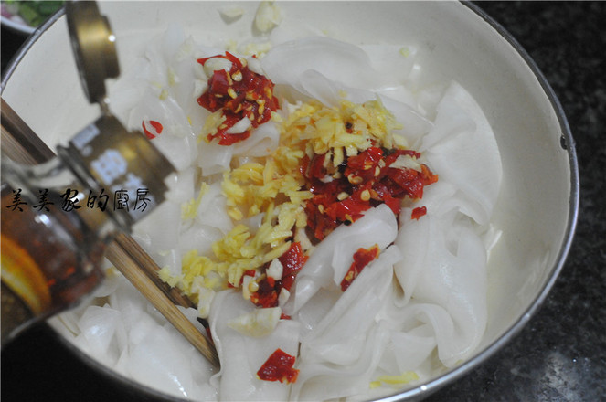 爽脆蘿卜片的做法-香辣味拌菜譜