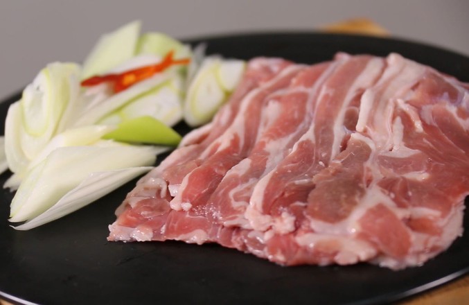 蔥爆羊肉，秋季滋補佳品的做法-家常味炒菜譜