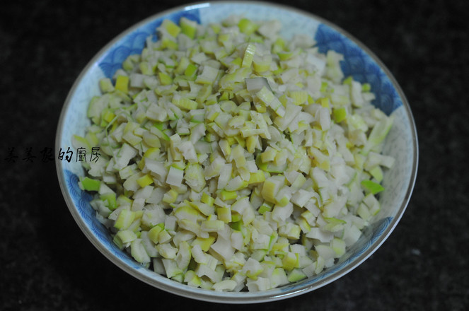 青椒炒春筍末的做法-家常味炒菜譜