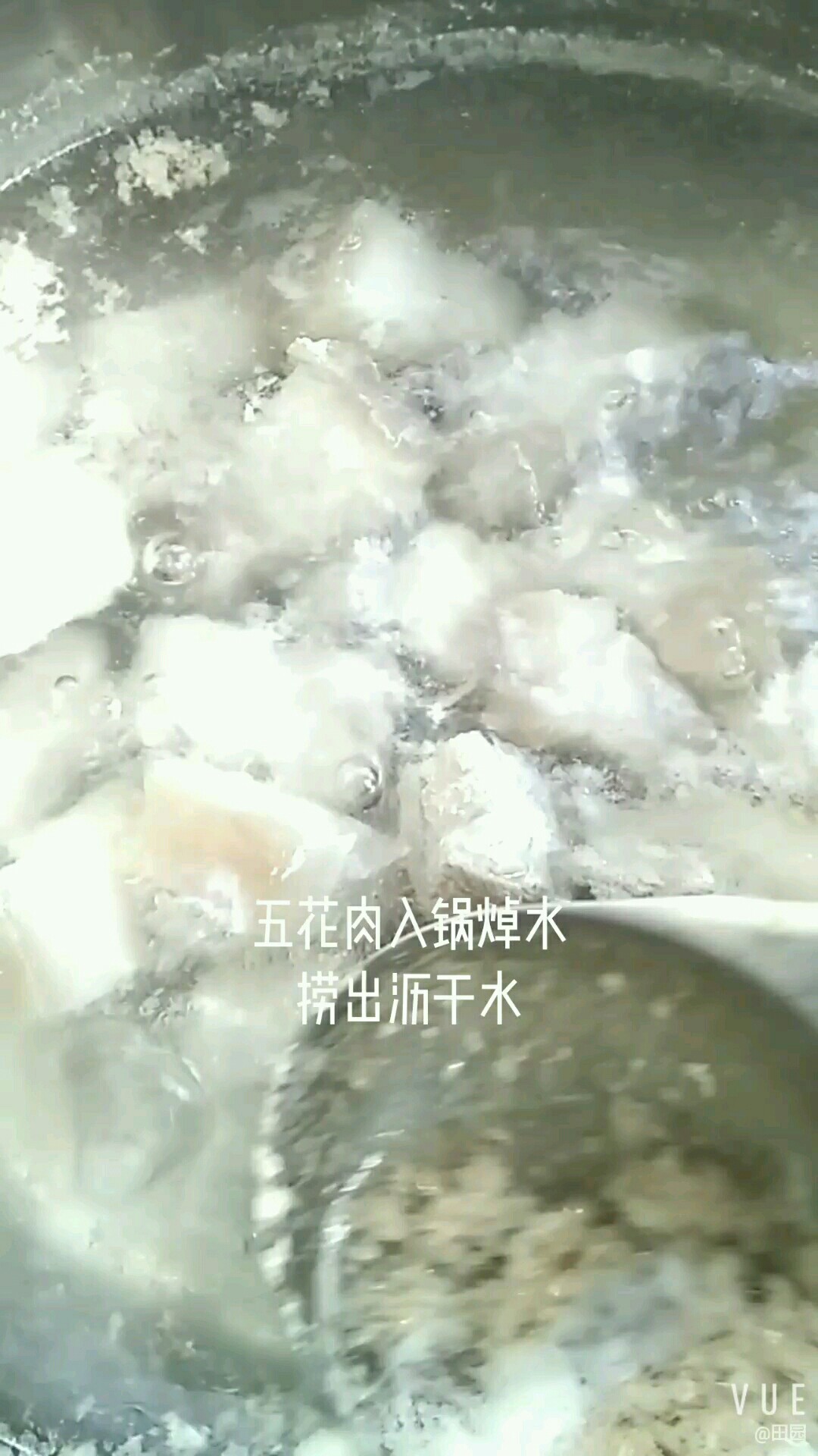 五花肉燒蓮藕的做法-咸鮮味燒菜譜