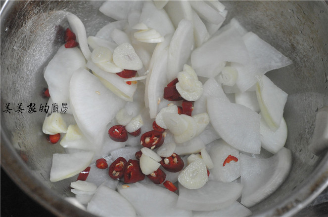 爽口脆蘿卜的做法-酸甜味泡菜譜