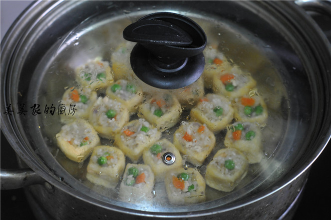 七彩糯米飯蒸塞油豆腐的做法-家常味蒸菜譜