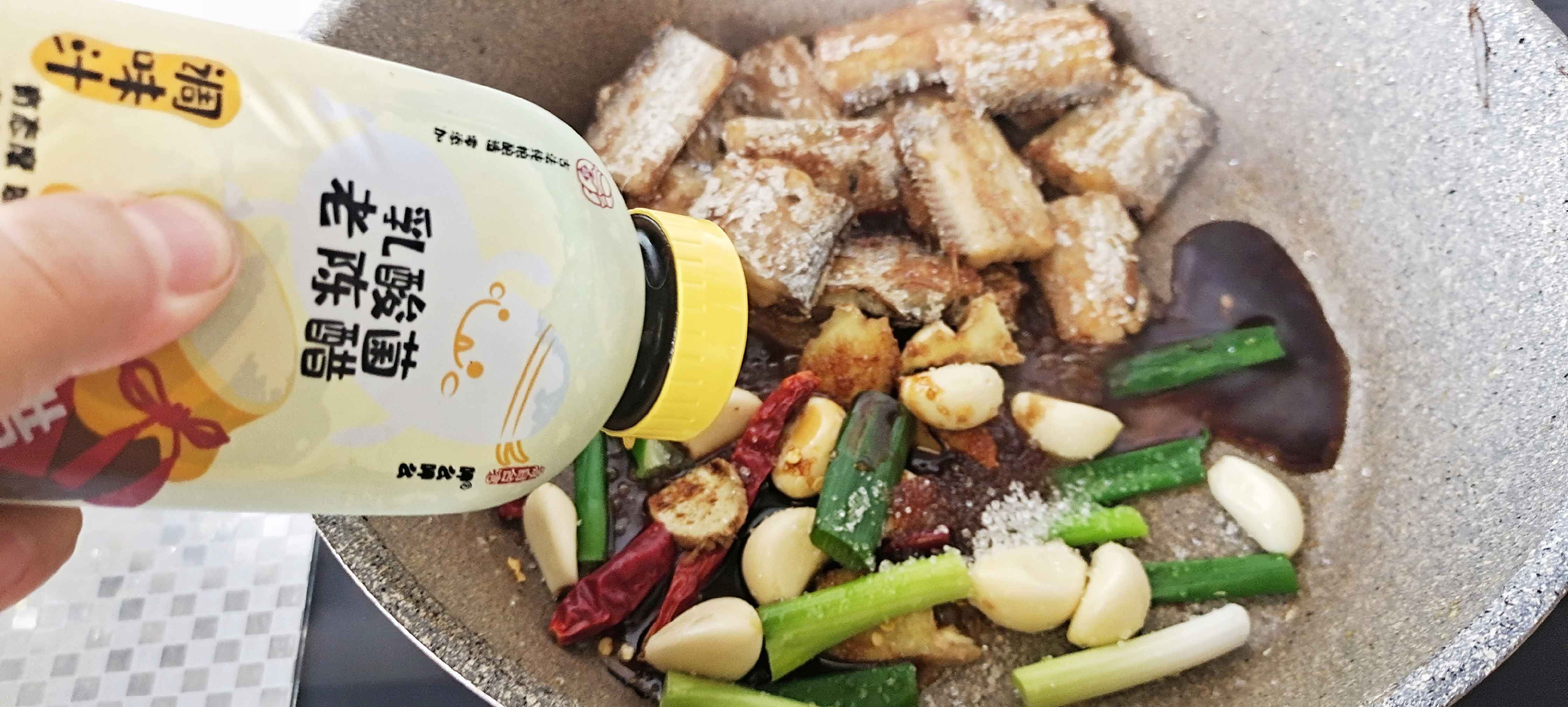 帶魚(yú)好吃的經(jīng)典做法…糖醋帶魚(yú)的做法-酸甜味燒菜譜