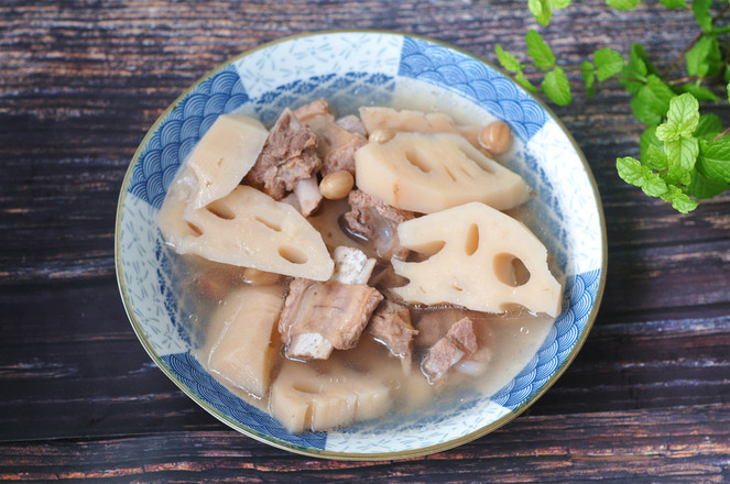 花生蓮藕燉排骨的做法-咸鮮味燉菜譜
