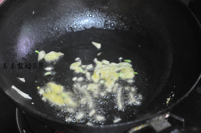 青椒炒春筍末的做法-家常味炒菜譜