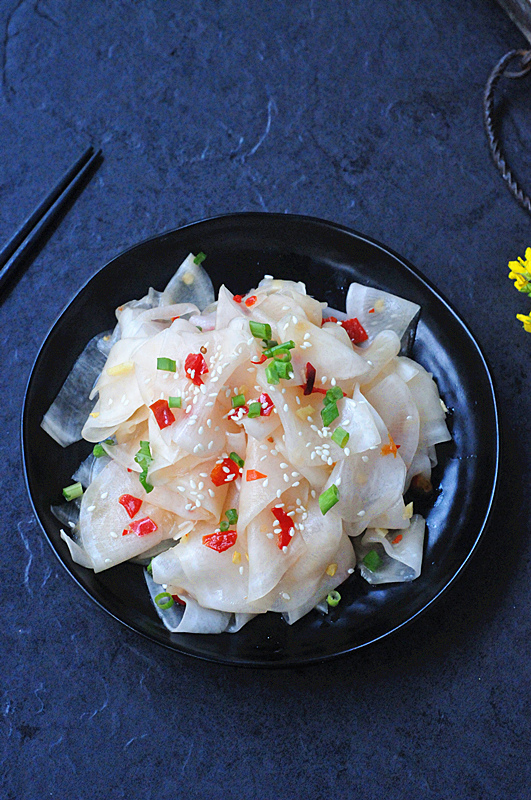 爽脆蘿卜片的做法-香辣味拌菜譜