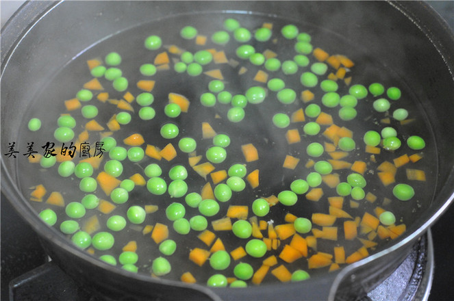 七彩糯米飯蒸塞油豆腐的做法-家常味蒸菜譜