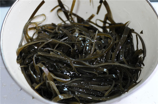 涼拌海帶的做法-家常味拌菜譜