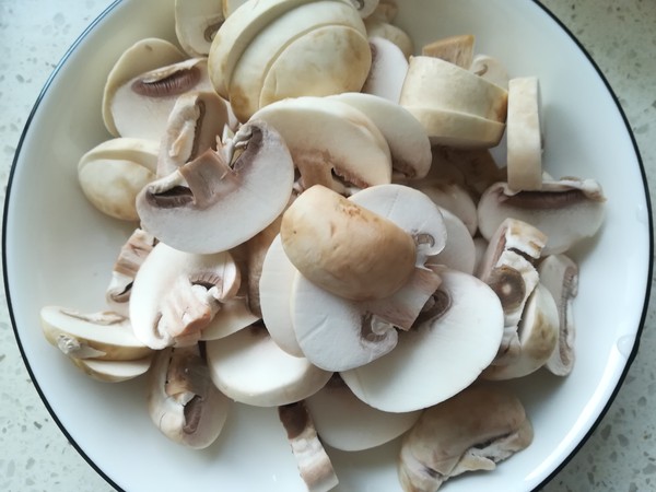 口蘑雪菜燉豆腐的做法-家常味炒菜譜