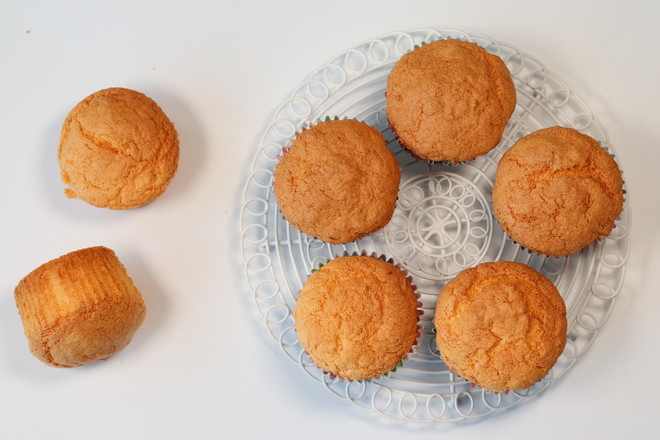 拔絲蛋糕的做法-甜味烘焙菜譜