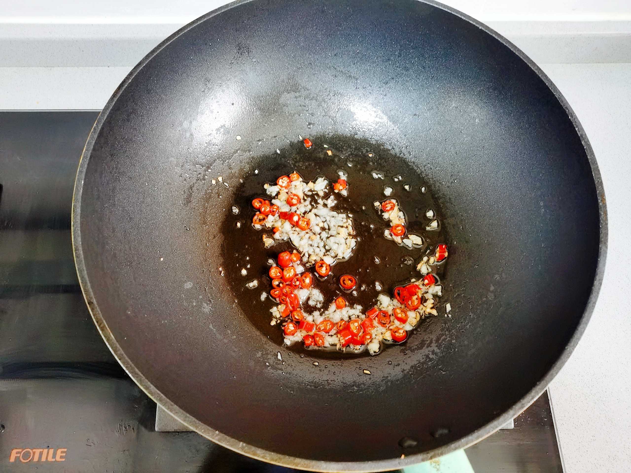 好吃到舔盆的魚香肉絲的做法-酸甜味炒菜譜