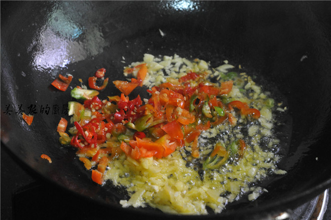 蒜蓉蕨粑的做法-家常味炒菜譜