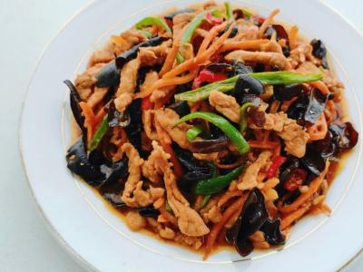 好吃到舔盆的魚香肉絲的作法-酸甜味炒菜譜